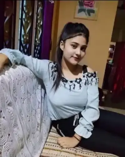 Escorts Service In Bari
