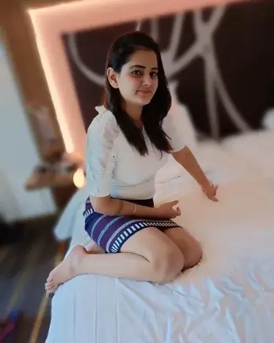 Escort Service In Bari